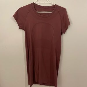 Lululemon swiftly T